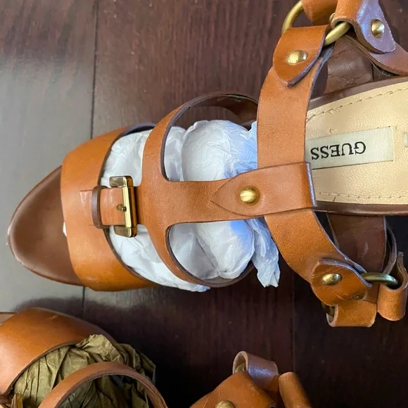 Guess platform leather sandals - Picture 5 of 9